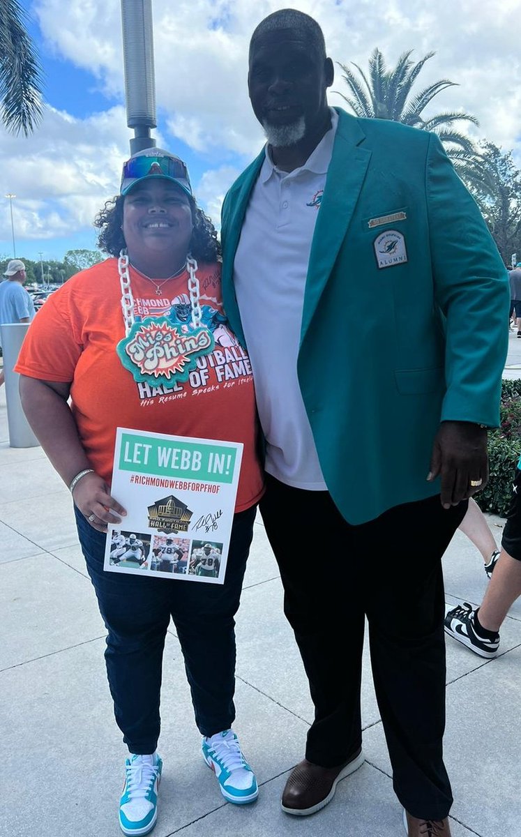 MissPhins's tweet image. Richmond &amp;amp; Dolphins Fans! 🐬⬆️

Get your @RichmondWebb @ProFootballHOF shirts today! Either get it in-person at the East 12 Tailgate or order it online &amp;amp; have it shipped right away!!

Let’s work together to get #78 in Canton!!!

#GoFins 

phins-gear.myshopify.com/products/richm…