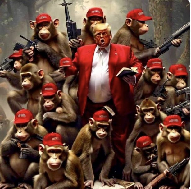 Brianalt7's tweet photo. @AlanSmitheeDGA Comrade [(боевой) товарищ , товарищ]#FatBatFelon does have his cultist sheeple and other idiots. https://t.co/n5N3itLiM8