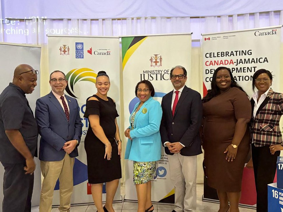 CanadaJamaica's tweet photo. Canada continues to support access to justice for all and build effective, accountable, and inclusive institutions at all levels.
#CanadaJamaica #DeafRightsMatter #SoJUST #SDG17 1/3 https://t.co/mCZx3lXk0z