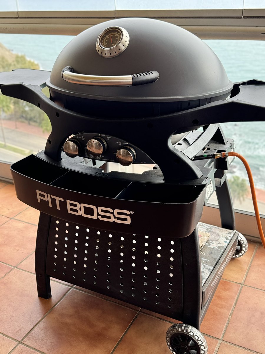 Pit Boss Grills....Bigger. Hotter. Heavier. 

#PitBoss #PitBossGrills #PitBossGrillsEurope #PitBossGrillsNL #PitBossGrillsUK #PitBossGrillsFR #PitBossGrillsES #PelletGrills #PitBossNation #GrillingandChilling #Instameat #BBQrecipes #BBQlover #chefs #pellets #tomahawk #food