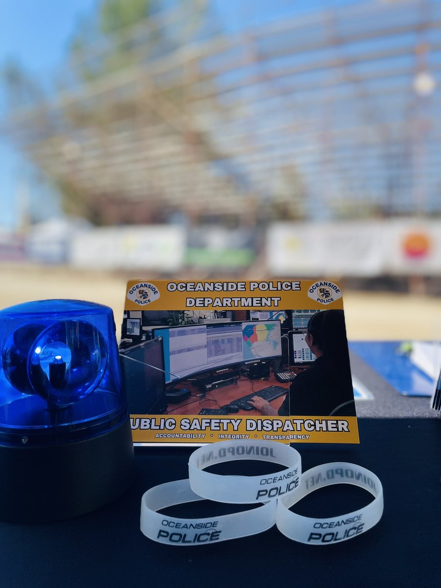 OceansidePD's tweet photo. Looking for a rewarding career helping others, while achieving your professional goals ? Start your career as a #policedispatcher with @OceansidePD today🚔☑️ For more information or to apply visit:
https://t.co/S57OjlcU7w https://t.co/huVwyBB2uZ
