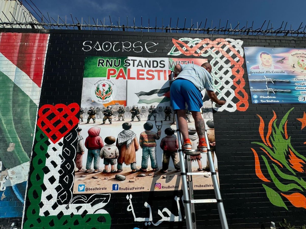 BealRnu's tweet photo. Over last weekend our activists took advantage of the good weather, and redesigned and painted our mural down at the International wall.

Thanks to our activists who gave their time and effort to update our murals. https://t.co/wE9l3FJMux