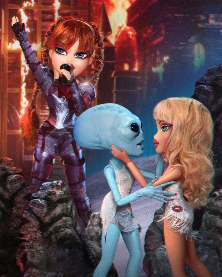 SCANews_'s tweet photo. 🚨| Bratz recreate @SabrinaAnnLynn and Chappell Roan's #VMAs performances. https://t.co/y0kJkw3rFr