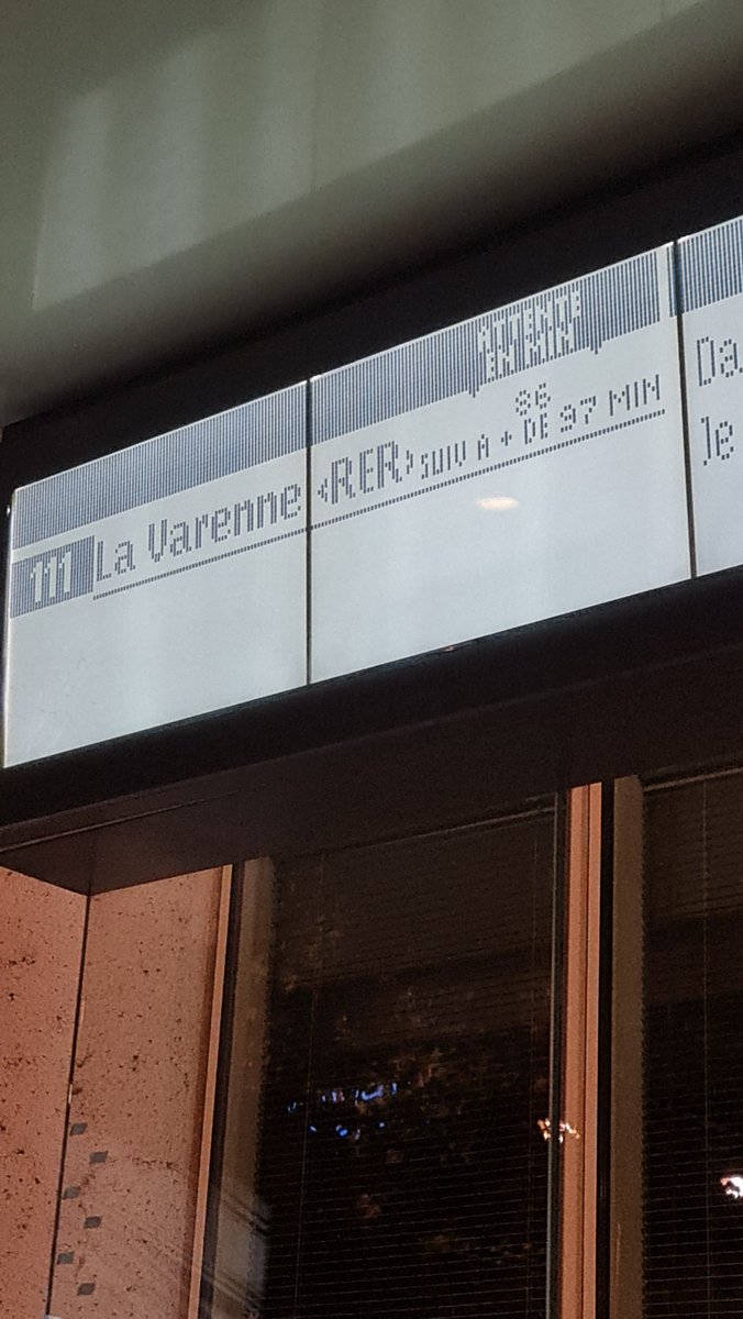 Ethyk_art's tweet image. 86 min wait, c&apos;est ironique non, pour 86 euros par mois...
#ratp # bus111