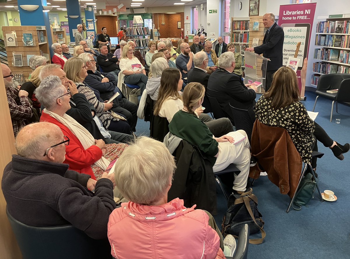 LittleAcornsBks's tweet photo. Great support from fellow writers, creative writing groups, friends &amp; family at the #Derry book launch of #JamesSimpson's debut novel #TrueColours  published by @ColmcillePress &amp; held in #DerryCentralLibrary 📚🎨2/4 https://t.co/xNfF3X8Jxh