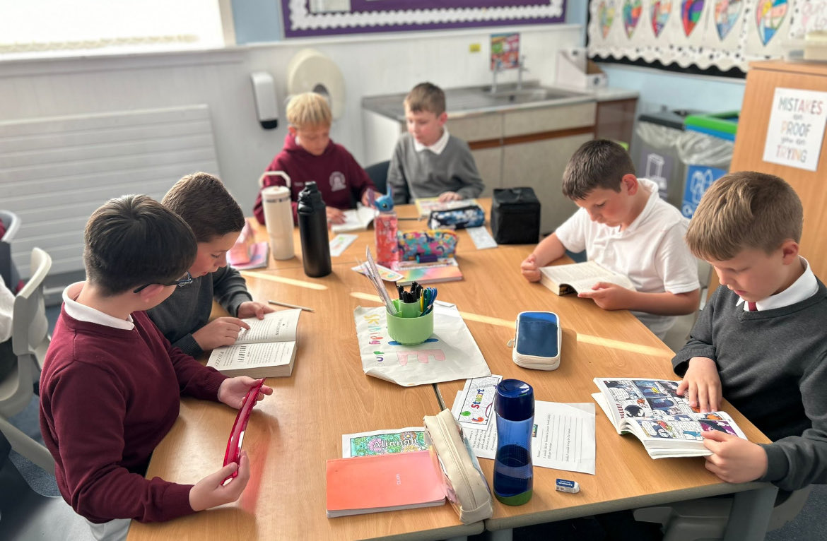 Annbank_PS's tweet image. At ERIC time today P6 picked partners for paired reading. We took turns to read aloud our books. Everyone was really focus and enjoyed reading with a pal 🤩📚#welovereading #readingforpleasure ⁦@scottishbktrust⁩