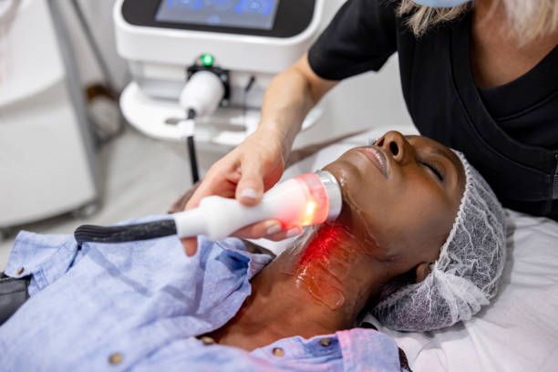 bcavitation's tweet photo. La machine de lipocavitation de Beauty Cavitation est un appareil innovant conçu pour aider à réduire la graisse et à raffermir la peau. Cette technologie utilise des ultrasons pour cibler les cellules graisseuses, les faisant éclater et permettant au corps de les éliminer. https://t.co/QZzo1f5bEC