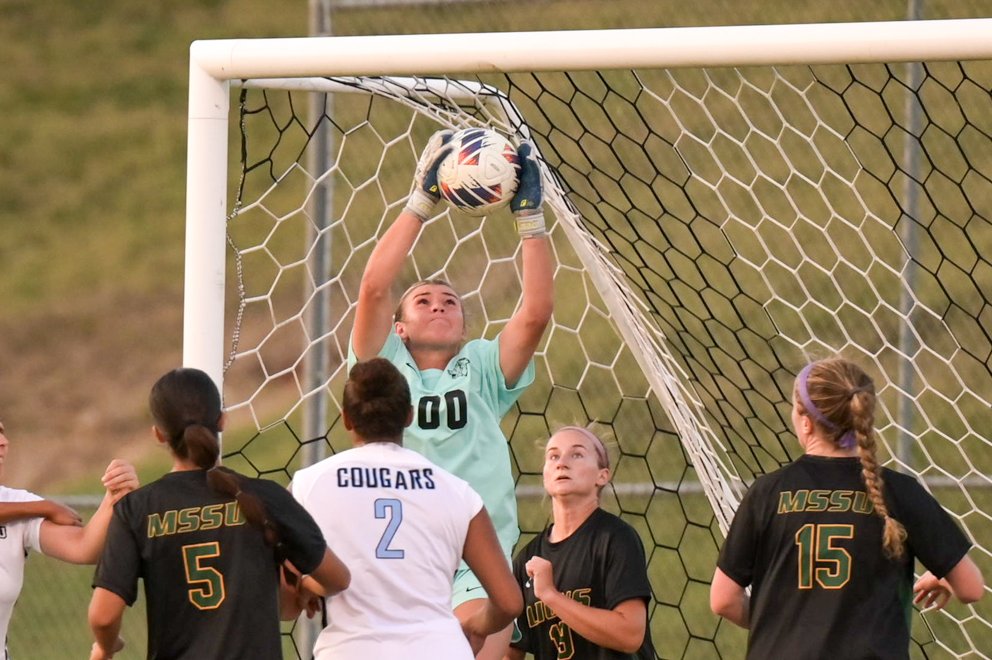 MssuSoccer's tweet photo. Women’s Soccer Ends Matchup with Truman State in a Stalemate

📝 - https://t.co/lbJbGLE6MN https://t.co/8o9HVUO2Jq