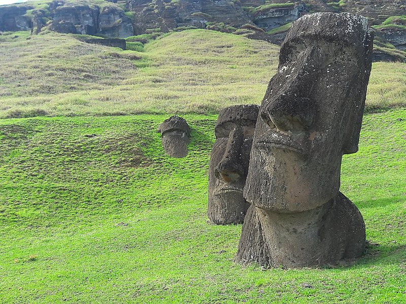 You've probably heard the cautionary tale of Rapa Nui, where the local people overexploited their island's resources to their own ruin. Except... that didn't happen. That story and more from <a href="/ScienceMagazine/">Science Magazine</a> and science in this edition of #ScienceAdviser: science.org/content/articl…