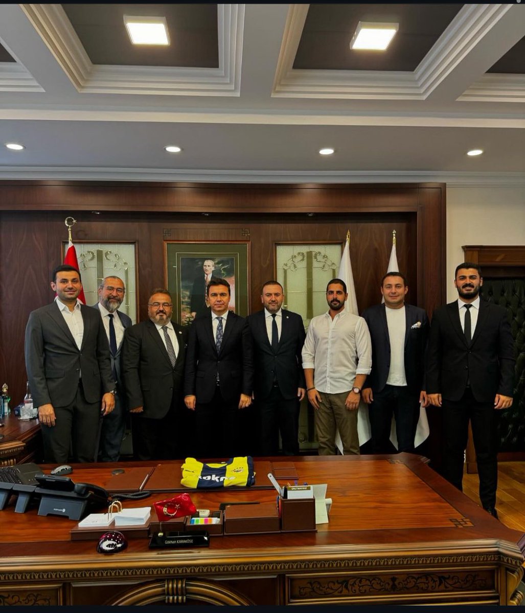 Zafer Doğan Bilgin (@zdbilgin) on Twitter photo Hukukçu Fenerbahçeliler Derneği olarak, değerli dostum, fakülte arkadaşım Ankara Cumhuriyet Başsavcısı Gökhan Karaköse ziyaret ettik. <a href="/Fenerbahce/">Fenerbahçe SK</a> <a href="/HUFEDER1907/">Hukukçu Fenerbahçeliler Derneği</a> <a href="/AlperAlpoglu/">Av.Ali Alper ALPOĞLU</a> Hukukçu Fenerbahçeliler Derneği olarak, değerli dostum, fakülte arkadaşım Ankara Cumhuriyet Başsavcısı Gökhan Karaköse ziyaret ettik. <a href="/Fenerbahce/">Fenerbahçe SK</a> <a href="/HUFEDER1907/">Hukukçu Fenerbahçeliler Derneği</a> <a href="/AlperAlpoglu/">Av.Ali Alper ALPOĞLU</a>