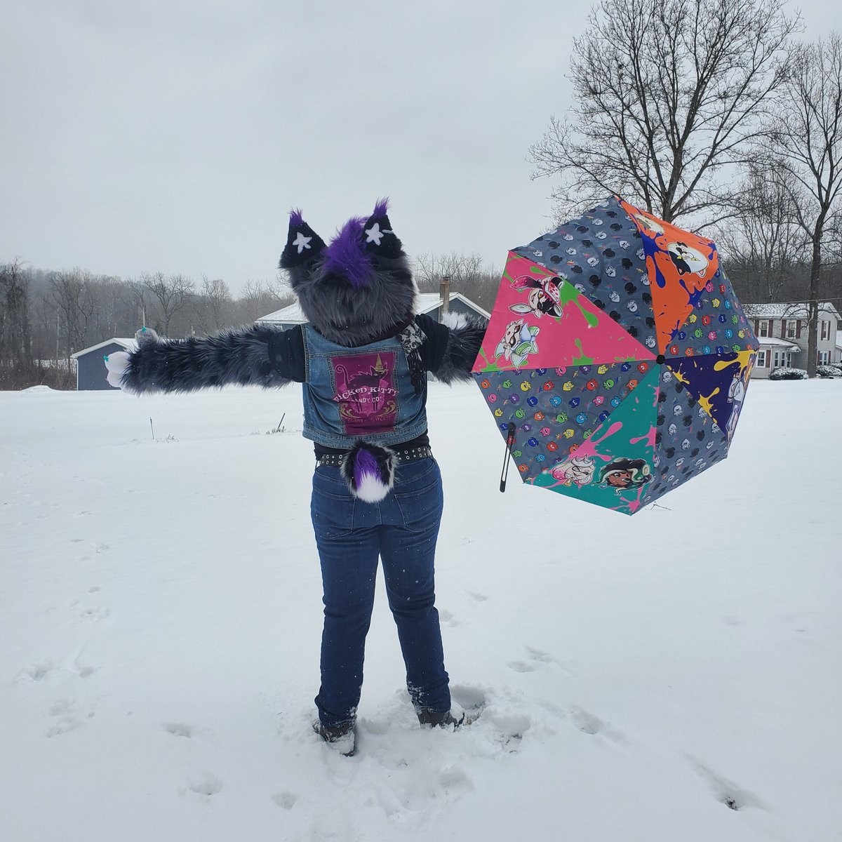 TheBubblySheep's tweet photo. 🐱Its time to say good bye.
I'm selling my girl Roxxie
I just don't have room for her anymore.

She will be up for sale on the Dealers den starting Saturday. 

She comes with 3 badges 
https://t.co/SFuRTIDIdK
sry monty isn't included lol https://t.co/O3lJID4xYs