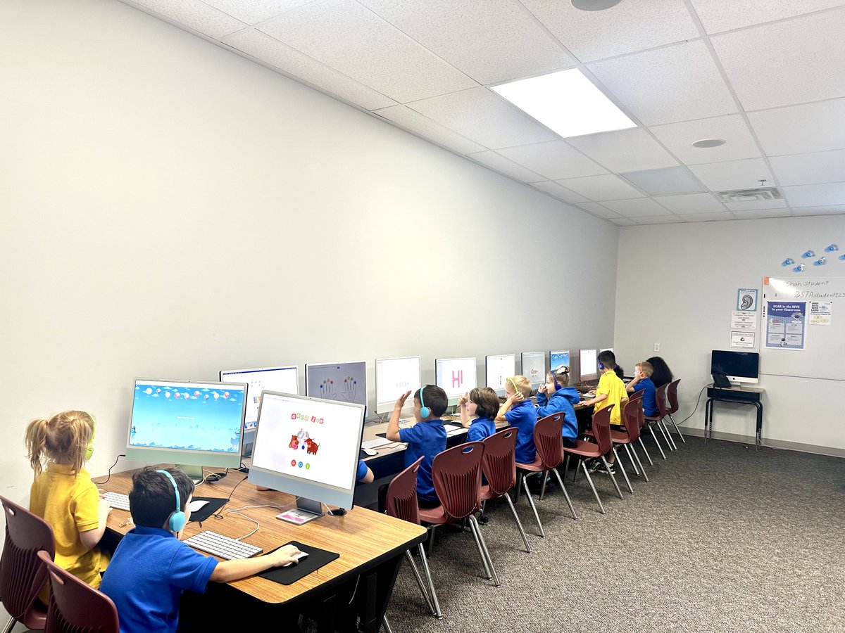 BeehiveAcademy's tweet image. 🌟 Magic in the Classroom! 🌟
Our Kindergarteners were completely mesmerized by their self-paced computer science lessons today. 🤩 The room was so quiet, you could hear a pin drop! Moments like these remind us of the magic when learning clicks. ✨ #TeachingMagic #STEM