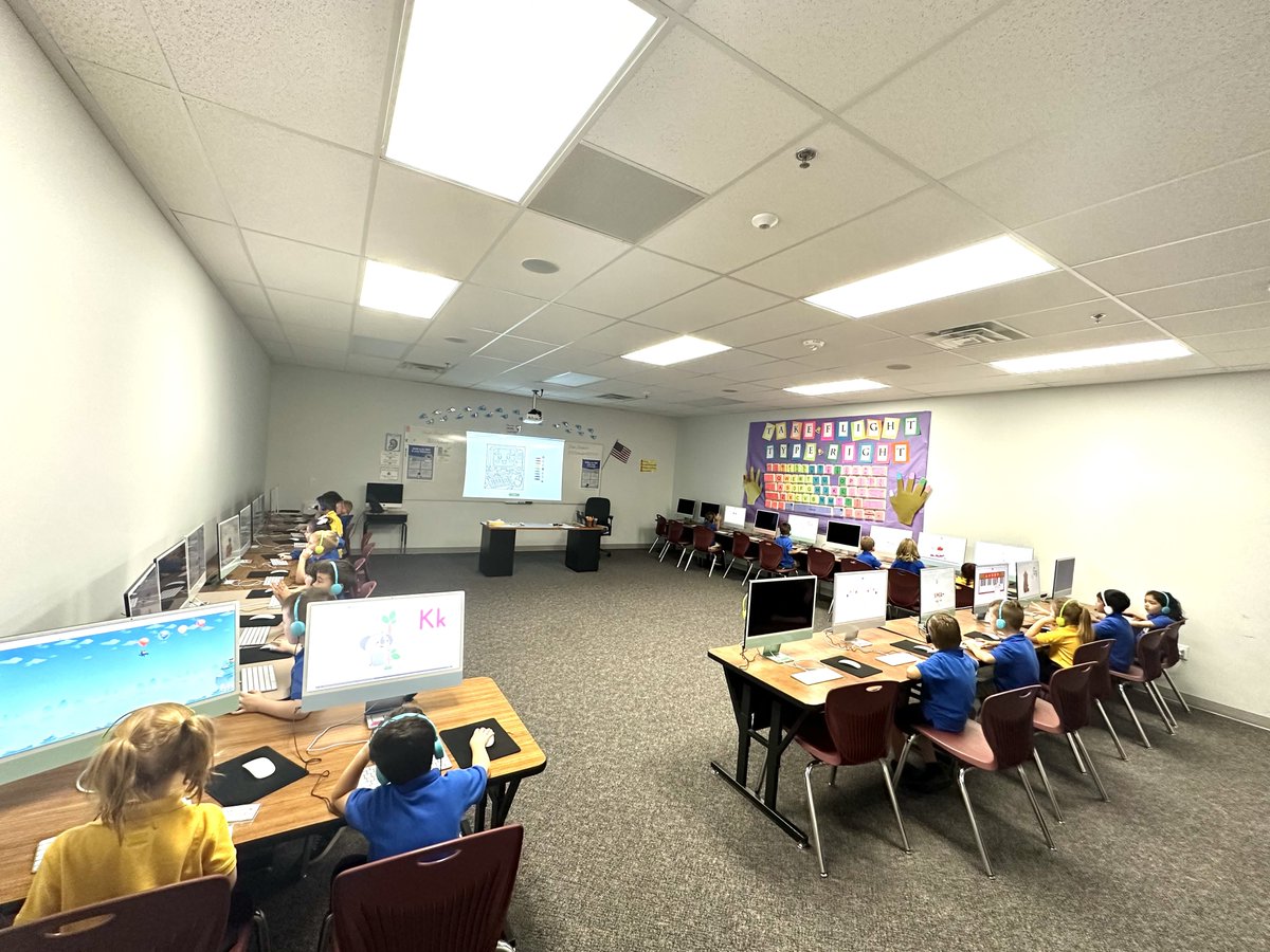 BeehiveAcademy's tweet image. 🌟 Magic in the Classroom! 🌟
Our Kindergarteners were completely mesmerized by their self-paced computer science lessons today. 🤩 The room was so quiet, you could hear a pin drop! Moments like these remind us of the magic when learning clicks. ✨ #TeachingMagic #STEM