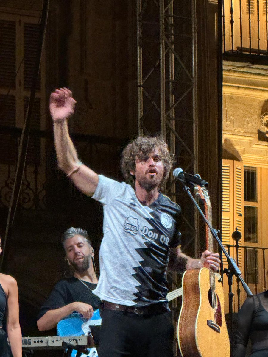 UnionistasCF's tweet photo. Pelos como escarpias...

𝒀𝑶 𝑺𝑶𝒀 𝑼𝑵𝑰𝑶𝑵𝑰𝑺𝑻𝑨 ⚪⚫ https://t.co/uUvaExvPQr