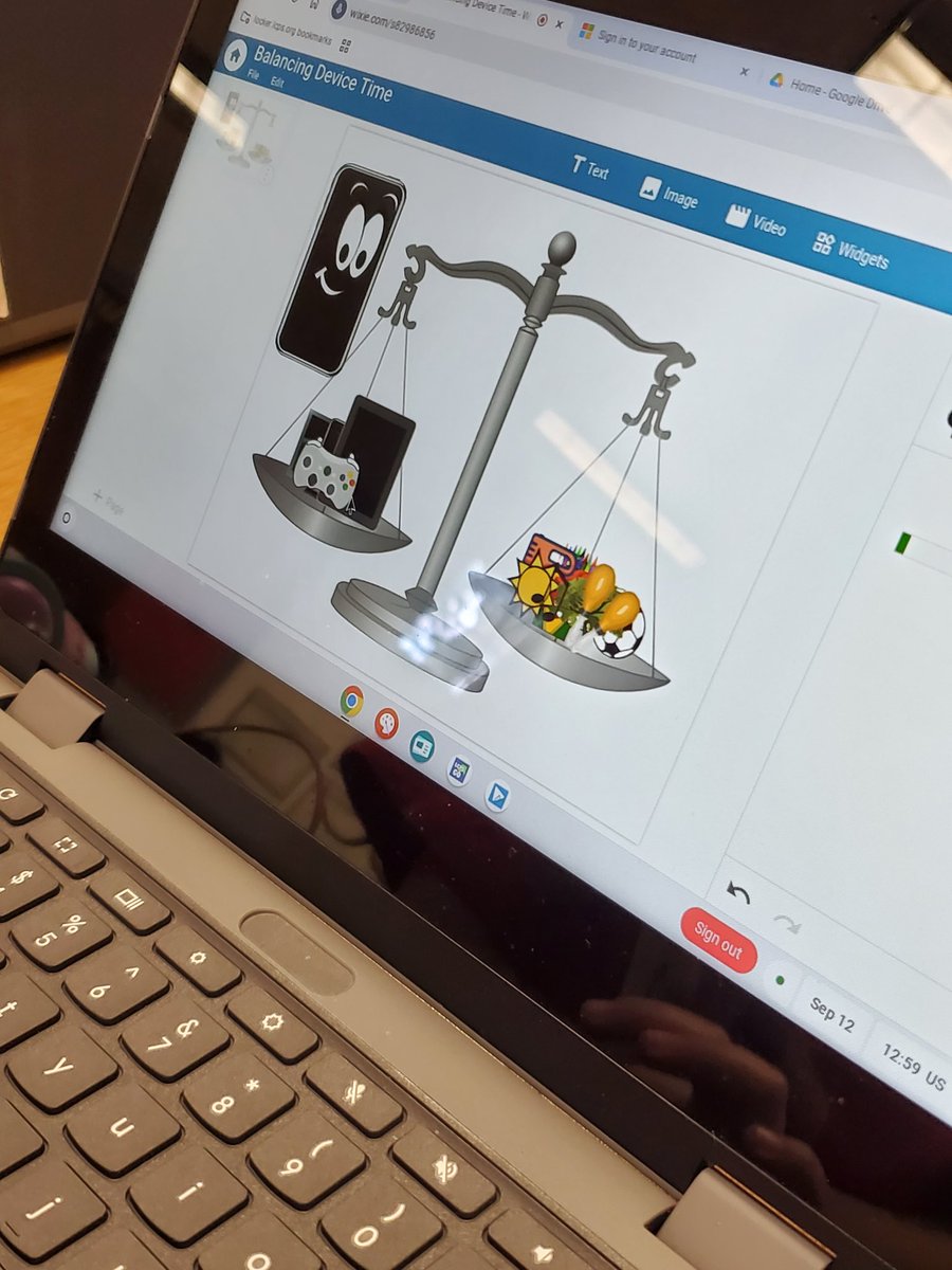 First graders <a href="/LCPSLegacy/">Legacy Elementary</a> visited the Creation station today for a <a href="/CommonSenseEd/">Common Sense Education</a> lesson. Students listed to the story Unplugged and created <a href="/Wixie_T4L/">Wixie By Tech4Learning</a> talkie media balance scales ⚖️