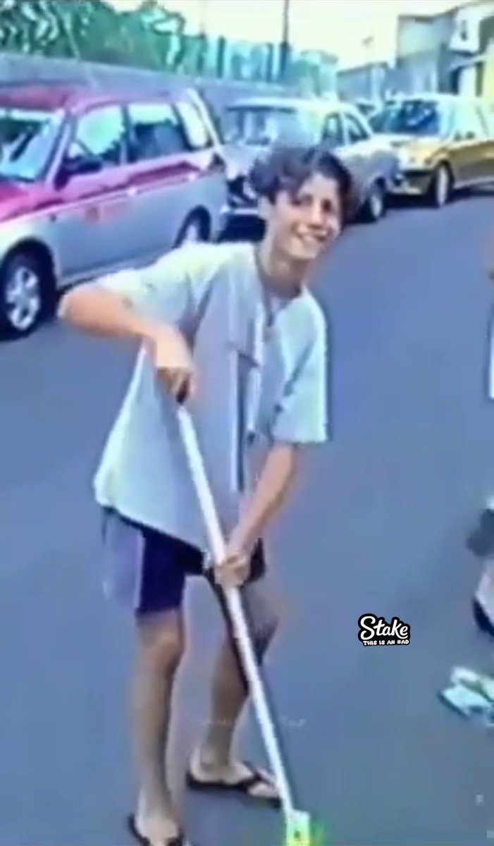 UTDTrey's tweet image. Cristiano Ronaldo went from Sweeping the streets to owning them🐐