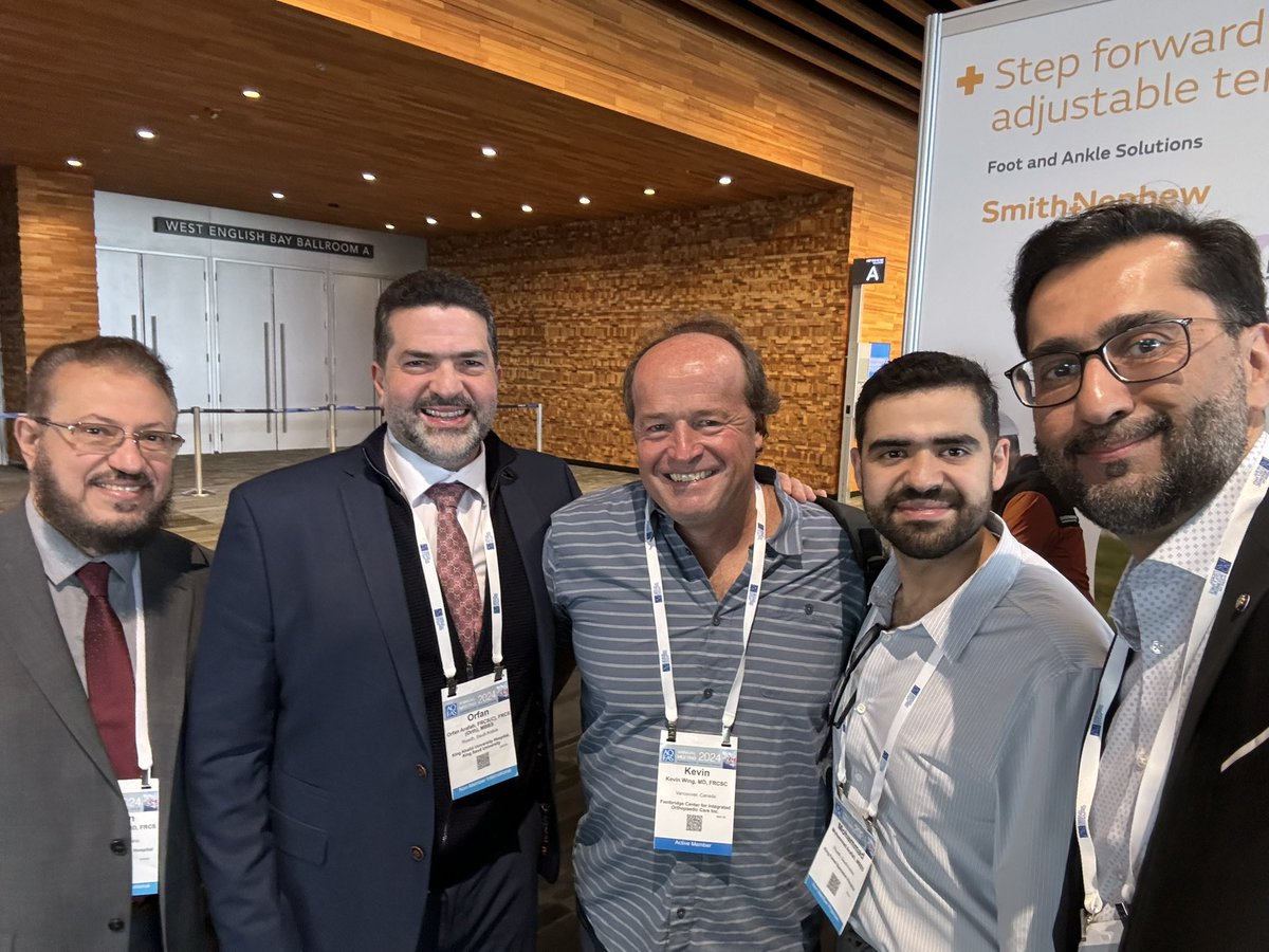 AliChaudharyMD's tweet photo. ู
ูุชูู ุนูู
ู ูุฌุฑุงุญู ุงููุฏู
ูุงููุงุญู
#AOFAS meeting in Vancouver. Great to connect with friends and mentors #AOFAS2024 @AOFAS https://t.co/E3j26CtaBX