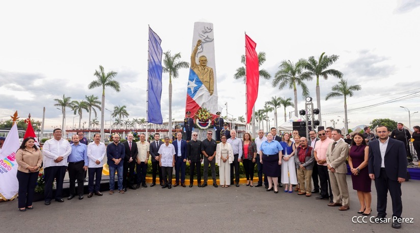 11/09 Embajada de Chile en Nicaragua participó en el acto de homenaje al ex Presidente de Chile, Salvador Allende, organizado por el Puerto Salvador Allende y la Autoridad Portuaria Nacional, en marco del 51 aniversario de la muerte del ex mandatario en el Golpe de Estado de 1973