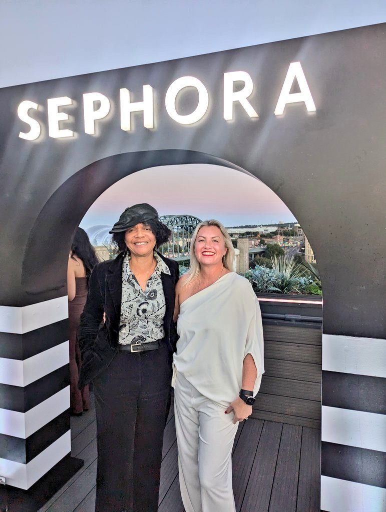 ChiOnwurah's tweet photo. Welcome to #Newcastle @Sephora and thank you for choosing #NewcastleGateshead to launch your first stores outside of London and Manchester. Great to celebrate that with beauty experts from the region and discuss diversity in business with Sephora UK CEO https://t.co/BzHrgQRpRY