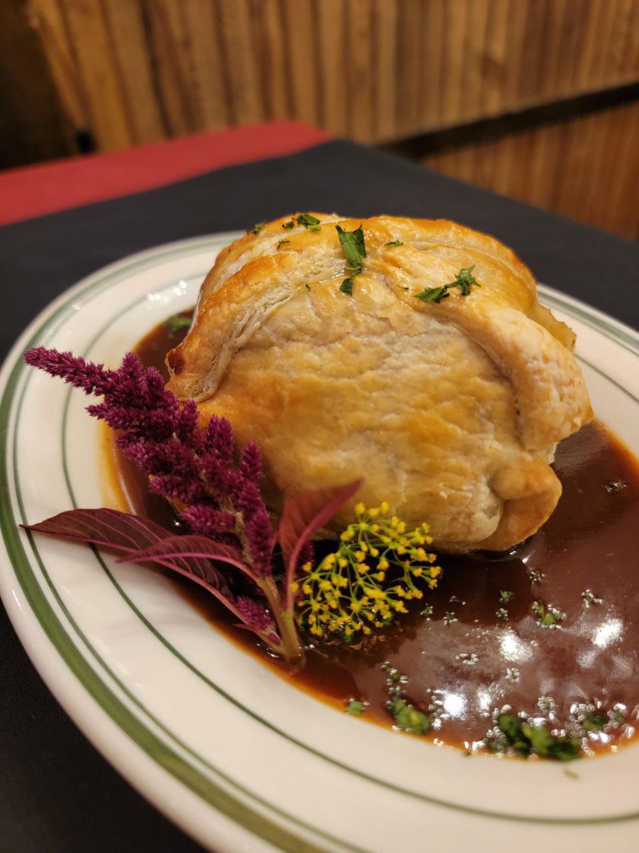FiveOClockSteak's tweet photo. Weβve got new specials, including classic Beef Wellington! Complete details on the website, linked in our bio.
Reservations: (414) 342-3553
#beefwellington #steakhouse #restaurantclassics #menuspecials #supperclub https://t.co/REilvKuEut