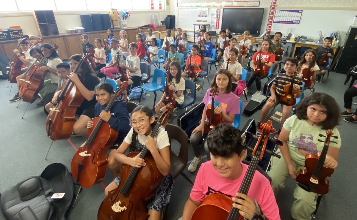 Reagan Magnet School tweet media