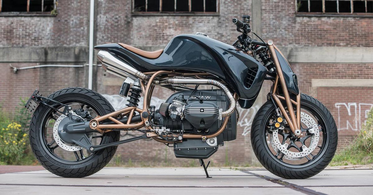 Alfonso: An outrageous BMW boxer from The Netherlands: As an established fabricator, Wido Veldkamp’s business involves more than just building custom motorcycles. His shop, WiMoto, gets just as many orders for standalone parts… bikeexif.com/custom-bmw-box… qr.net/5zyj