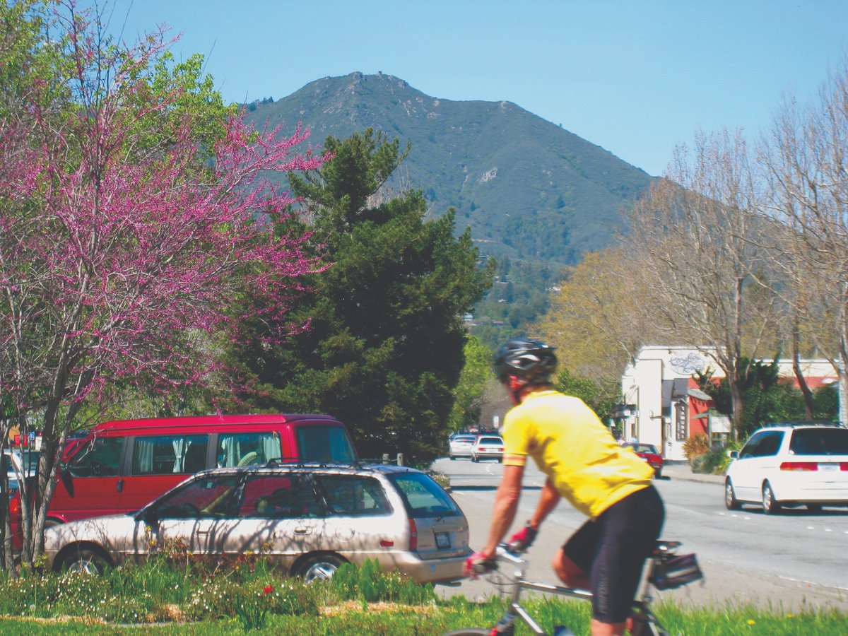 MillValleyDPW's tweet photo. Join us! The next Transportation &amp; Mobility Advisory Committee Meeting is Weds., 9/18 at City Hall, 5-7pm. https://t.co/KIRpLySaVP https://t.co/qnLZIJiqRU