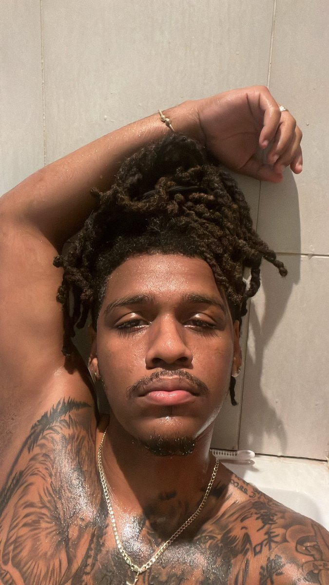 TL BABY👼🏽 tweet media
