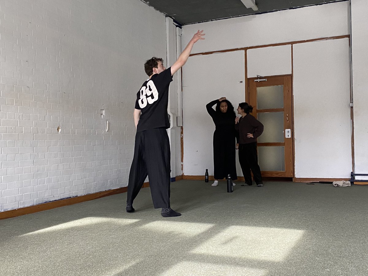DreambiteCo's tweet image. Some BTS of our first day of rehearsals!! 

#queertheatre #theatre #rehearsal #actors