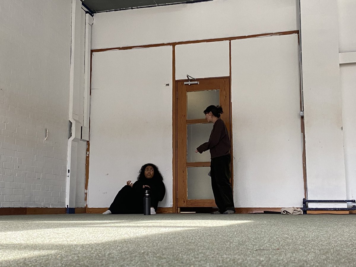 DreambiteCo's tweet image. Some BTS of our first day of rehearsals!! 

#queertheatre #theatre #rehearsal #actors
