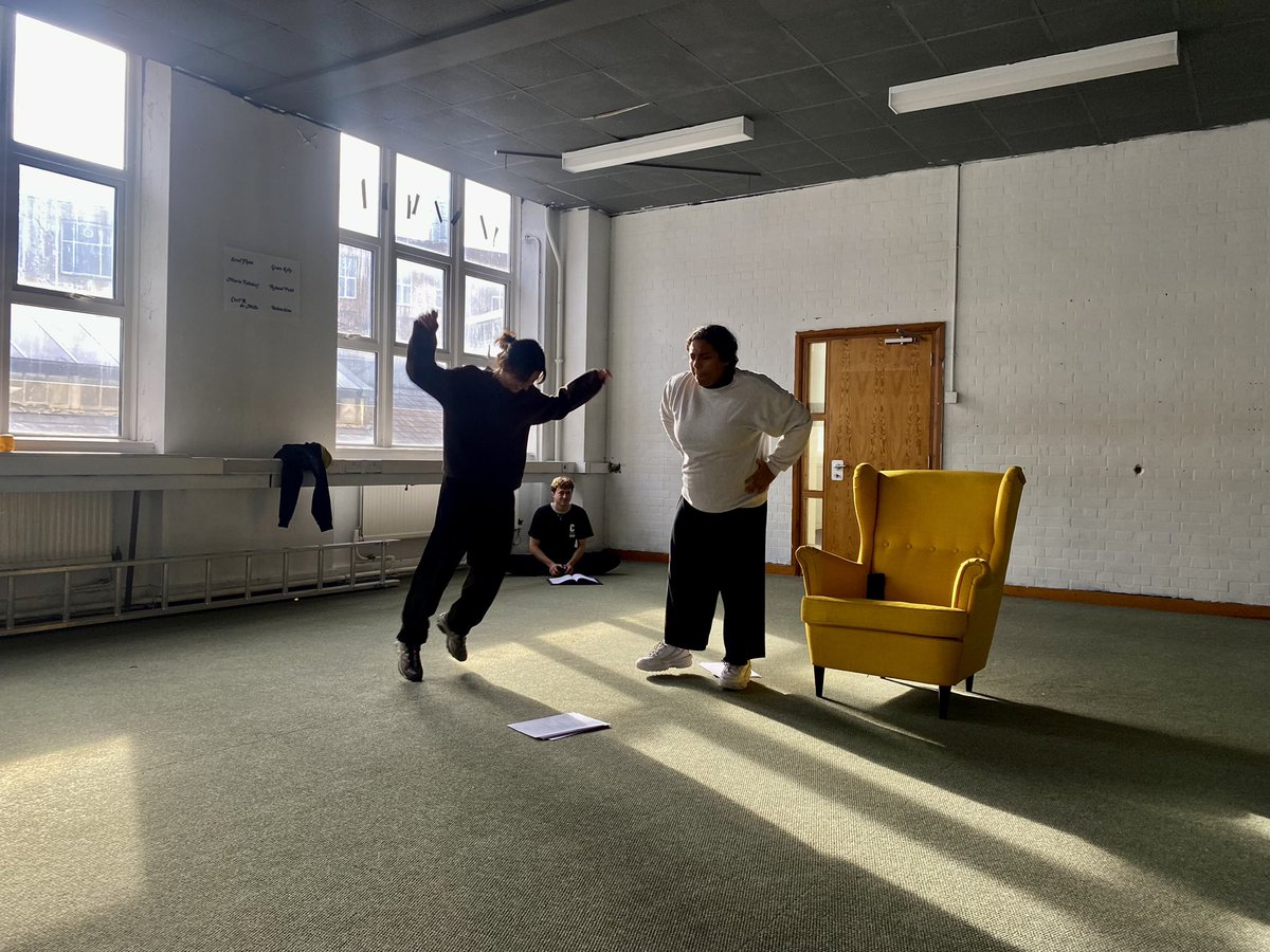 DreambiteCo's tweet image. Some BTS of our first day of rehearsals!! 

#queertheatre #theatre #rehearsal #actors