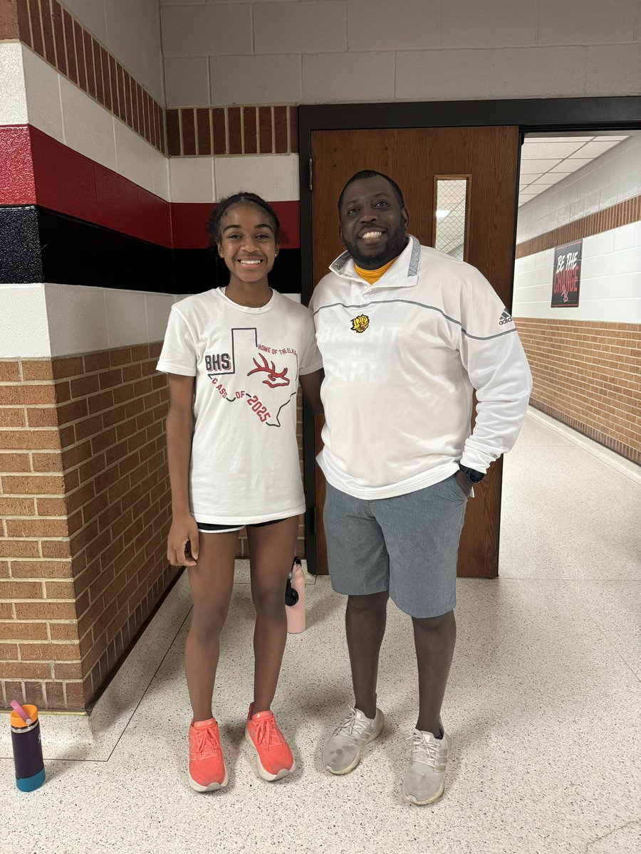Day 2 in Texas did not disappoint! Appreciate the coaches and parents that allowed me to spend time with these athletes. 

Who’s next 👀 because there is nothing but opportunity here! Come make your dreams a reality.