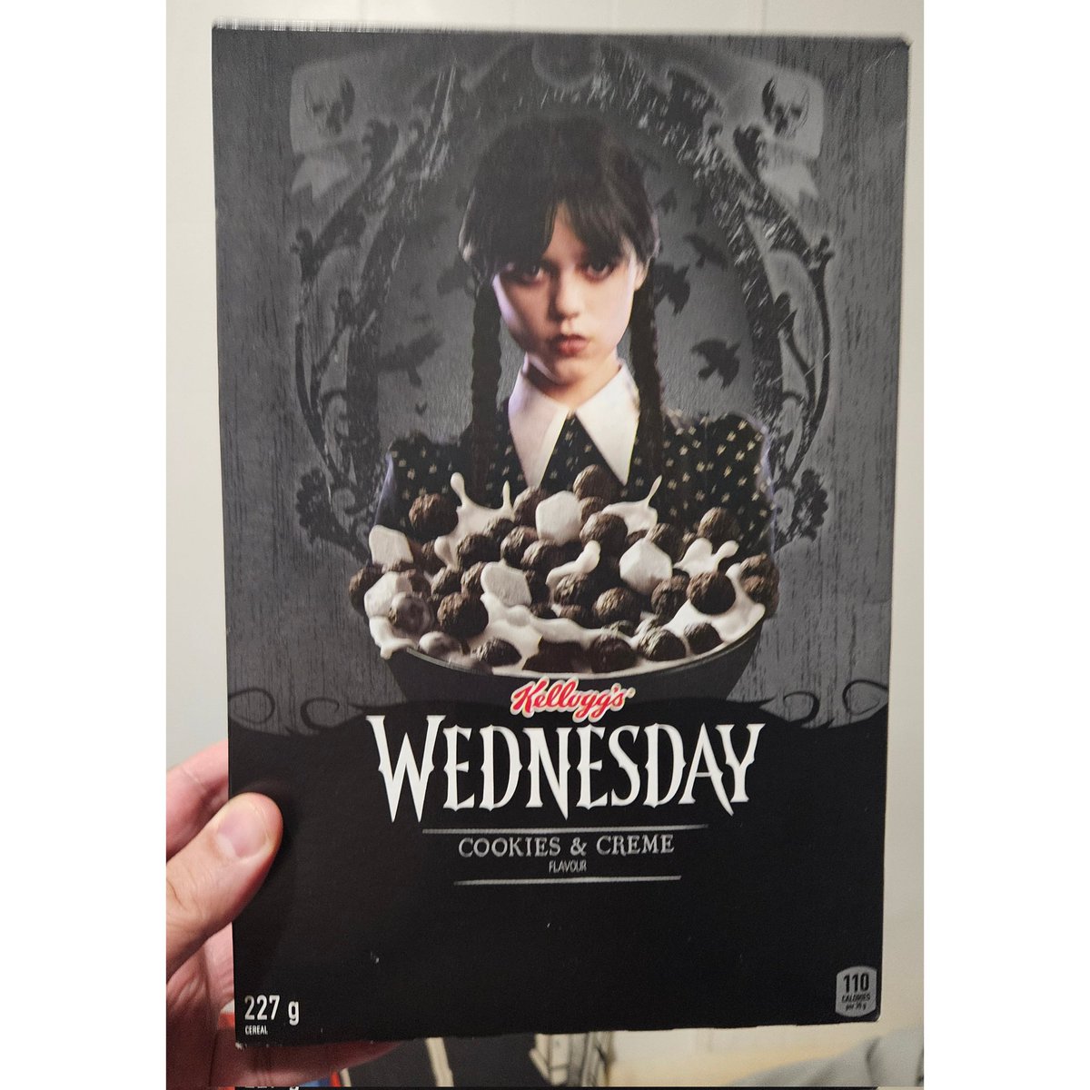 Mack_SAnarchy's tweet image. Bravo #Kellogs you failed miserably at one the things you&apos;re supposed to be good at. Cereal. Spooky season themed that tastes worse than the box it came in. Holy crap, how did you screw this up so badly? Should&apos;ve just called it dirt in a box. Wow.