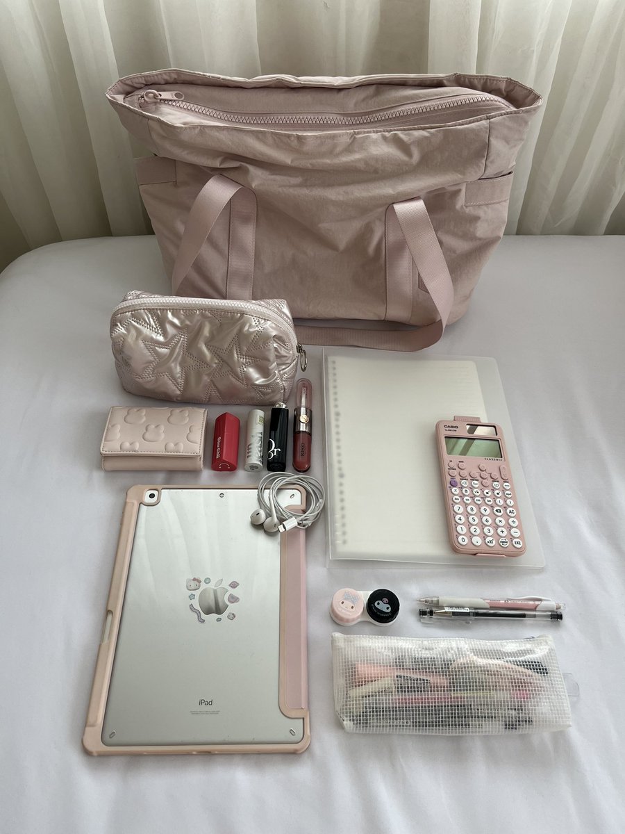 🗒️ ... my uni essentials !
