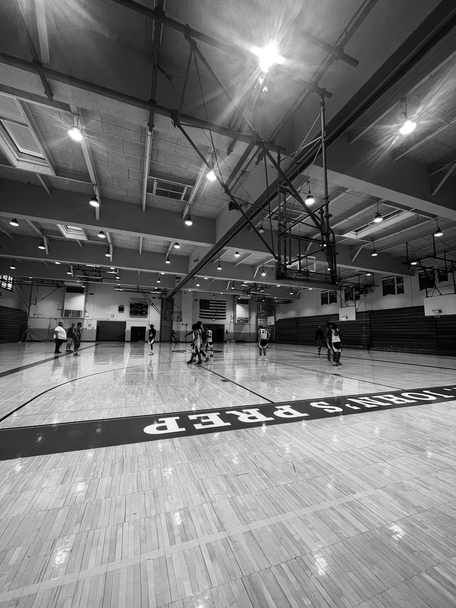 Dave's Joint tweet media