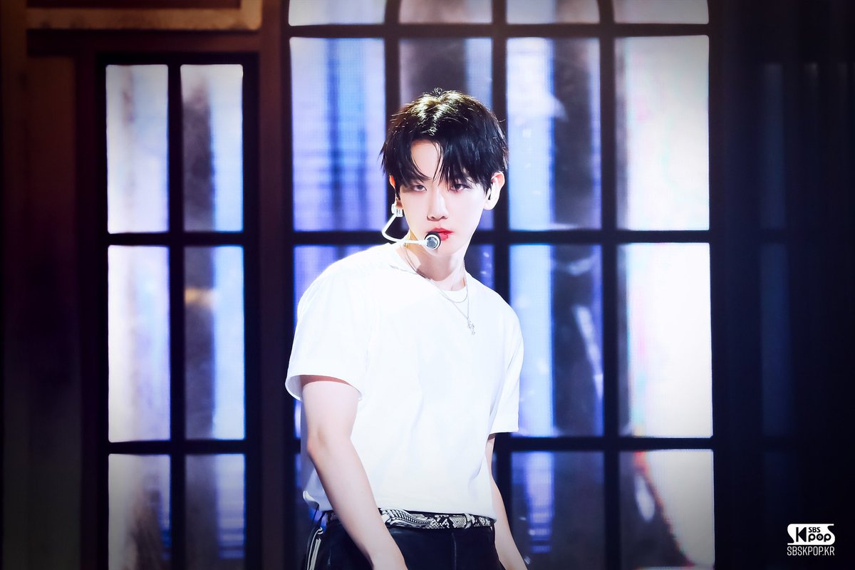 knockknock0408's tweet photo. BAEKHYUN https://t.co/W2q5gHnhdM