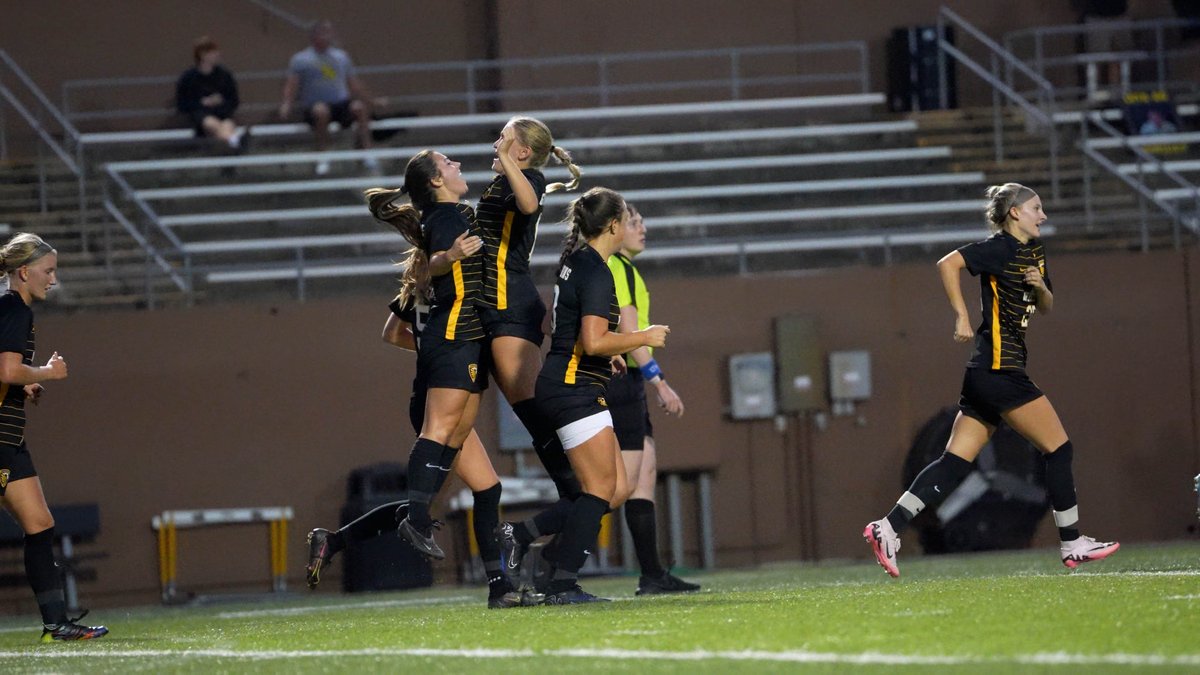 Missouri Western Athletics (@mwsugriffons) on Twitter photo ⚽️RECAP: <a href="/GriffonSoccer/">Griffon Soccer</a> opens its home stand with a 3-0 win over William Jewell.
MWSU finished with 38 shots (19 on goal). Benavides, Nylund and Knisley each chipped in a goal, while Wellinghoff collected her second career win in goal.
📰bit.ly/47qs1Io ⚽️RECAP: <a href="/GriffonSoccer/">Griffon Soccer</a> opens its home stand with a 3-0 win over William Jewell.
MWSU finished with 38 shots (19 on goal). Benavides, Nylund and Knisley each chipped in a goal, while Wellinghoff collected her second career win in goal.
📰bit.ly/47qs1Io