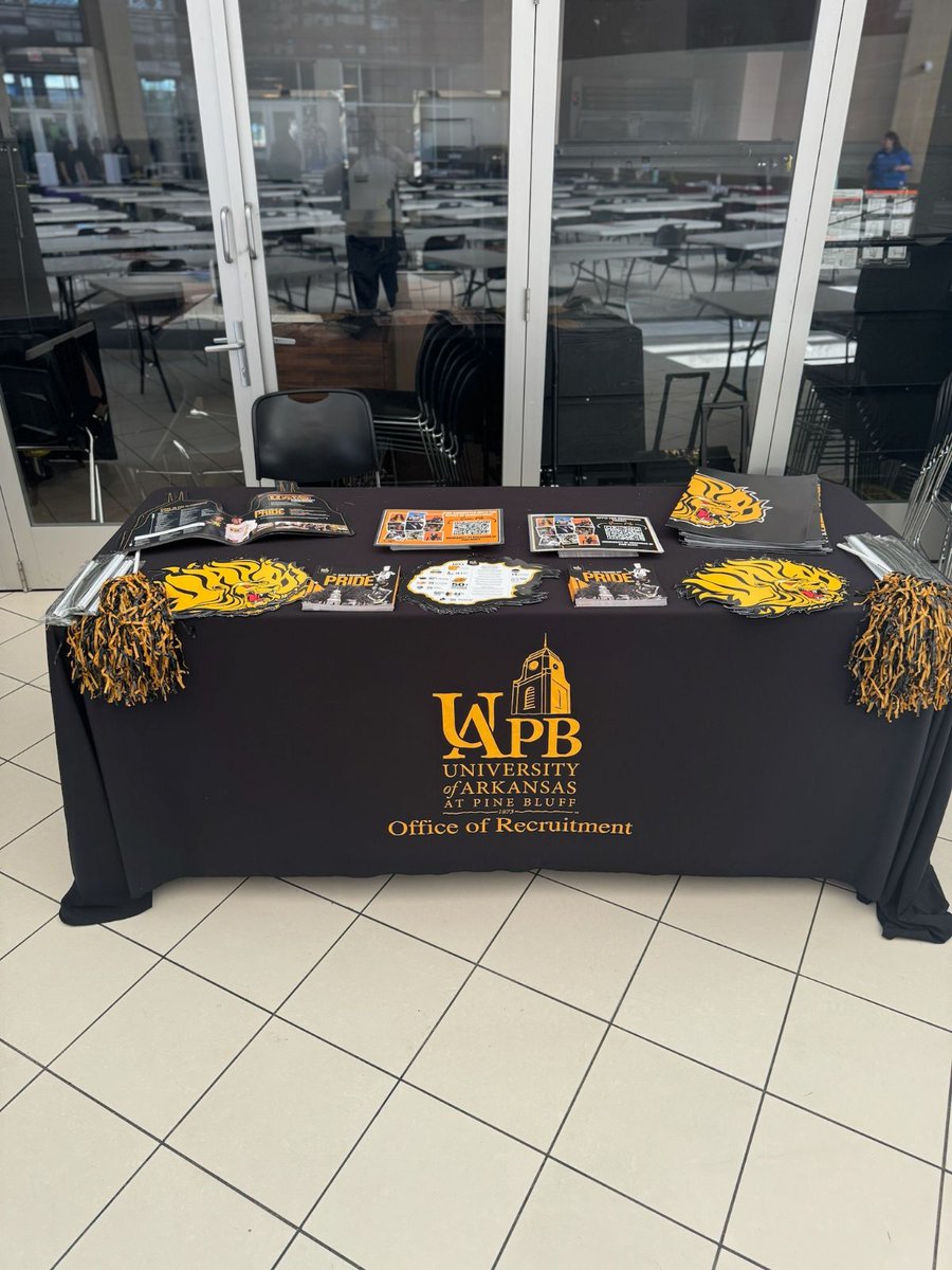 Moses Goldmon tweet media