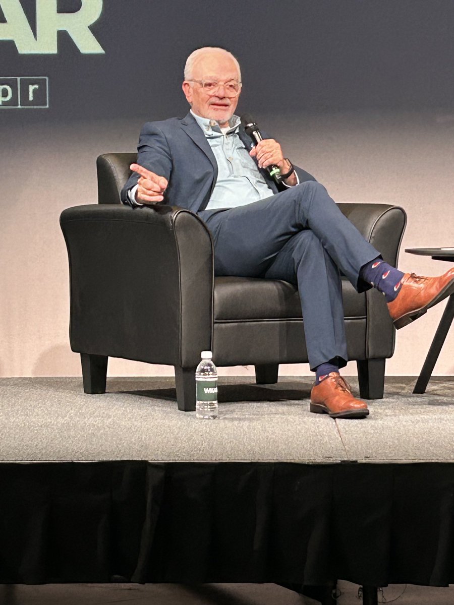 .⁦<a href="/DonGonyea/">Don Gonyea NPR</a>⁩, talking at ⁦<a href="/michiganstateu/">MSU</a>⁩’s ⁦<a href="/WKAR/">WKAR from MSU</a>⁩ Election Information Day event, explains that he “spends a lot of time walking up to people.” Anyone who has heard one of Don’s stories knows how good he is at hearing and summarizing what voters think.