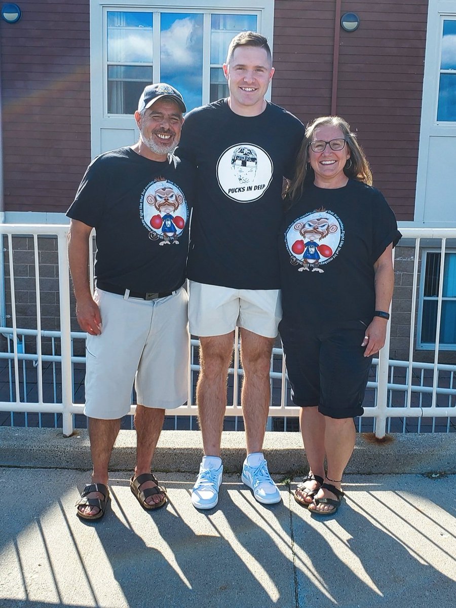 Awesome t-shirt trade with <a href="/ToddSkirving/">Todd Skirving</a> today! I got Todd's Movember shirt he used to raise money for Daffodil Place, and he got my <a href="/SNKenReid/">Ken Reid</a> #pucksindeep shirt I used to raise money for <a href="/HeartandStroke/">Heart & Stroke</a> 
Thanks Todd! It was great seeing you today! <a href="/TomCatsLadies/">TomCats Ladies</a> <a href="/jimbellows/">jim bellows</a>