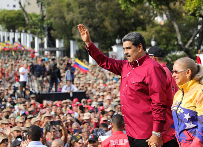 Rechazamos nuevas medidas coercitivas unilaterales impuestas por gobierno de EEUU contra funcionarios públicos de #Venezuela.

Demandamos que se detengan este tipo de acciones que solo buscan desestabilizar la Revolución Bolivariana y Chavista.