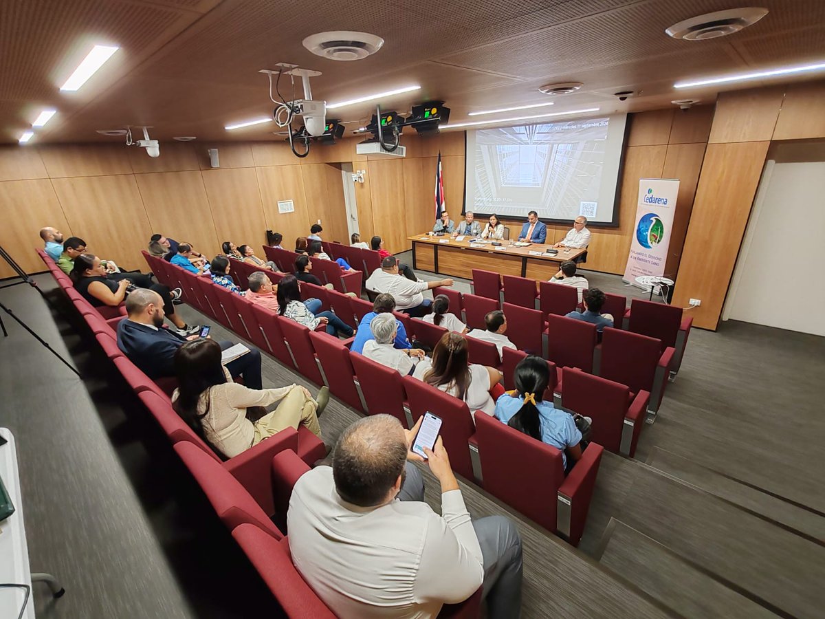 CedarenaONG's tweet photo. @AyAOficialCR ¡Trabajamos colectivamente por el futuro de nuestros recursos hídricos! https://t.co/jfGqu2WXVu