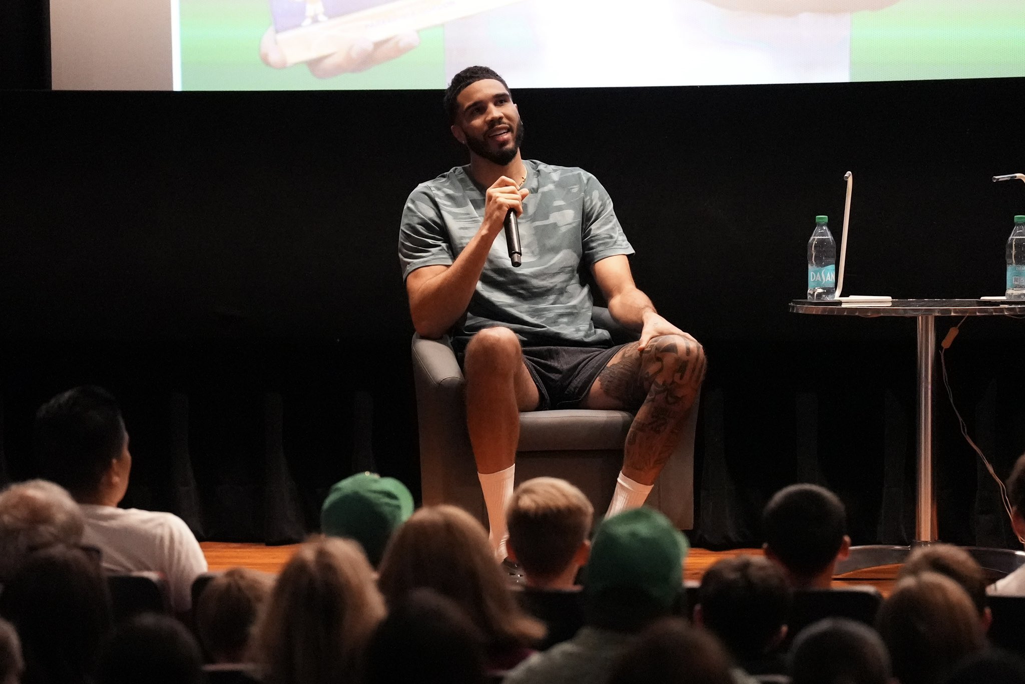 [花邊] JT：我跟JB是一輩子的兄弟