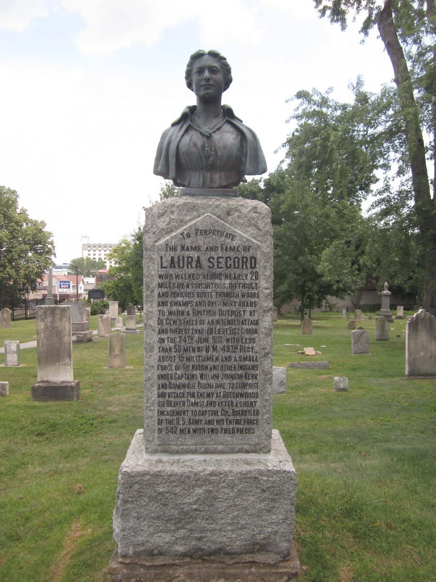 Heroine Laura Secord was born OTD in 1775.

Her husband fought with Gen. Brock at Queenston Heights in War of 1812

In 1813 Laura learned of plans for surprise US attack on British force near Niagara and trekked 32km to warn them, leading to US defeat

She's buried nearby (below)