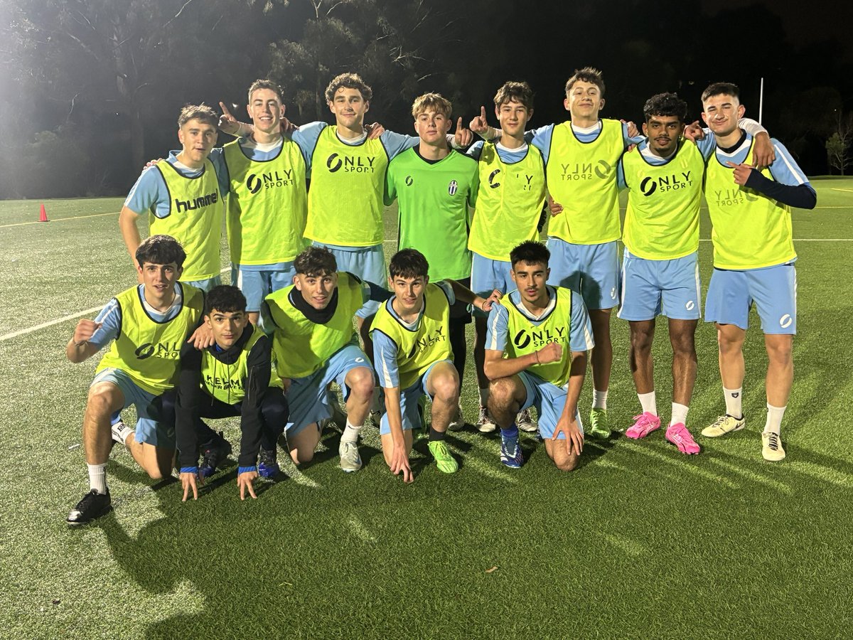 AnthonyGia747's tweet photo. The Winning 🏆 team mixed of U16s , 18s in our weekly Cage games at training https://t.co/A6Ryr5YzqU
