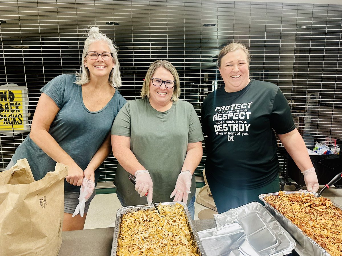 MillardWestFB's tweet photo. This week’s Pasta feed by Sgt. Peffer’s  was a special one- dedicated to the Coleman family #ColemanStrong

Thanks Bradbury’s, Taylor’s, and Stutheits for hosting🏈💚🐾Let’s Go Cats! https://t.co/Pnx1CIDzSg