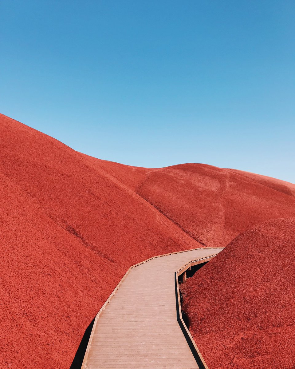 painted hills.