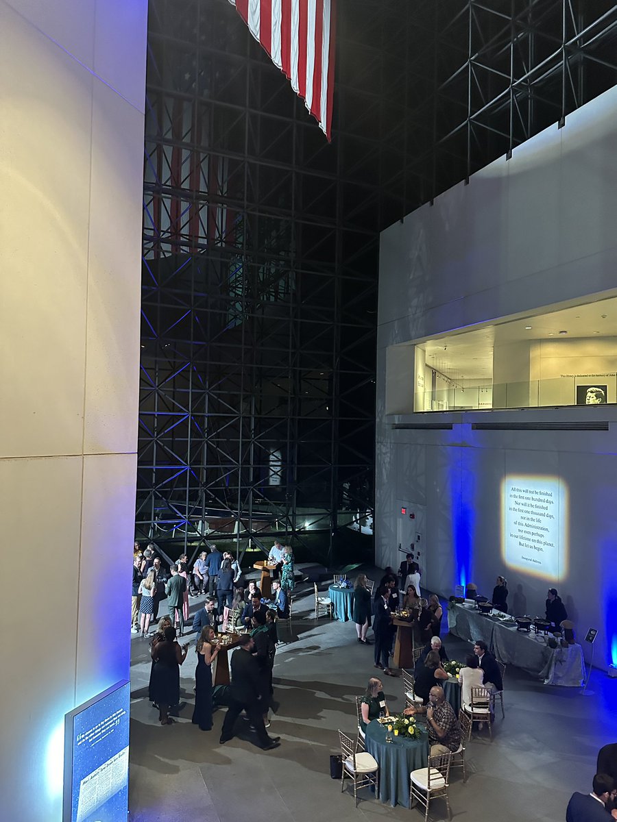 harris_cb's tweet photo. Celebrating climate solutions at @JFKLibrary @EarthshotPrize Innovation Challenge 🌱🌎 https://t.co/KM32fJ8LWI