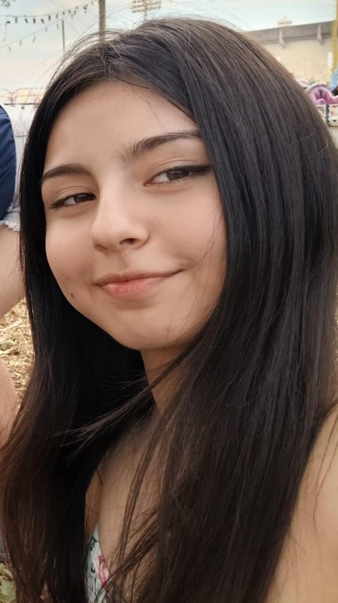 desaparecidaorg's tweet photo. Julieta Antonella Ávalos tiene 16 años, desapareció el 10/9 en el barrio Vélez Sarsfield, Resistencia, provincia del Chaco. Es delgada, altura 1,48. Vestía buzo gris, pantalón jean celeste y zapatillas celestes. Avisar #Urgente al ☎️ 3624222412, o 911  

#Resistencia #Chaco https://t.co/TuU9y17xxf