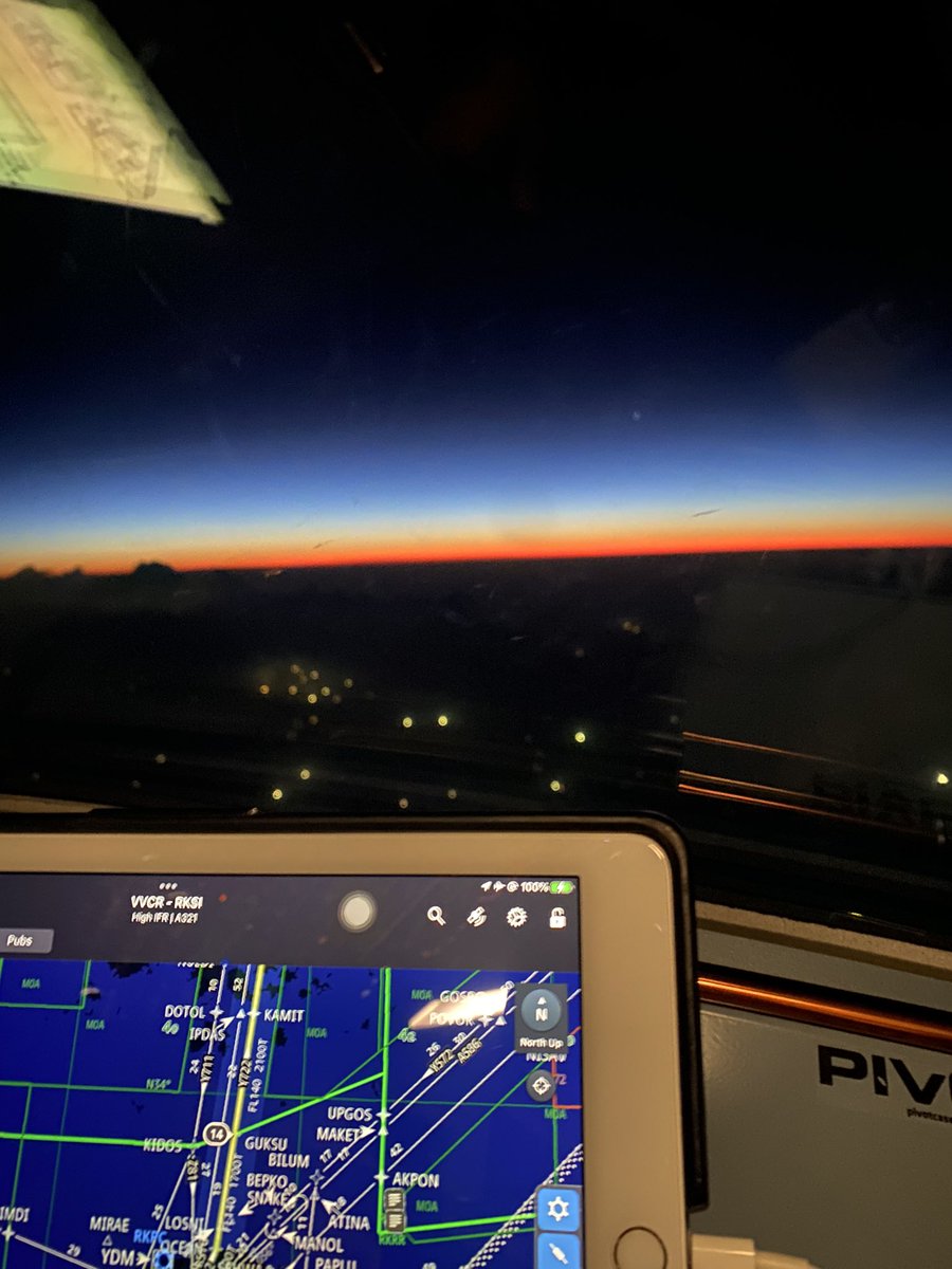 Thangpitt's tweet photo. Sunset vs sunrise
#A32F
#AirbusDriver https://t.co/3Tu6c6bQFD